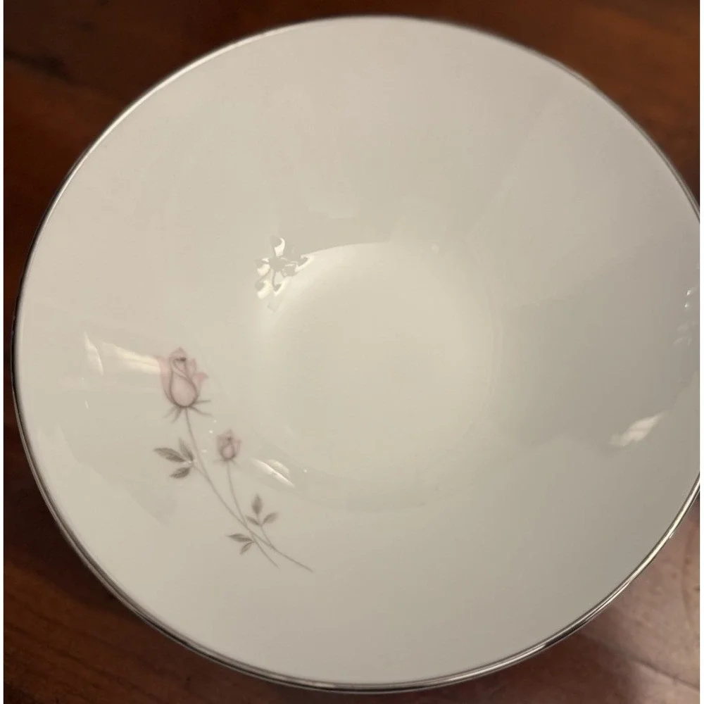 Noritake Pasadena 6311 Round Vegetable Serving Bowl - Pink Rose Platinum Trim 9
